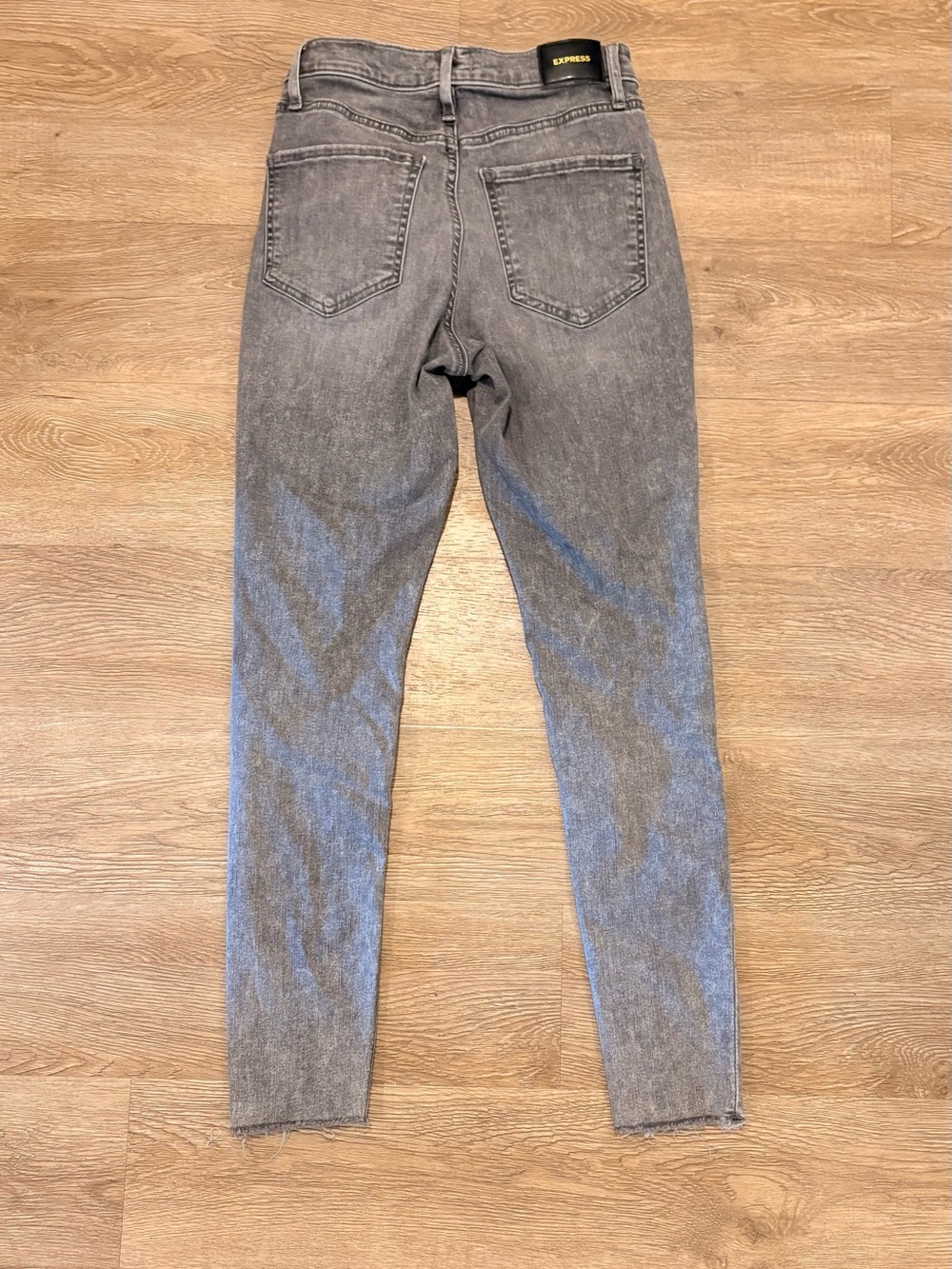 Express women’s high rise Skinny Gray Wash Jeans - Picture 2 of 7